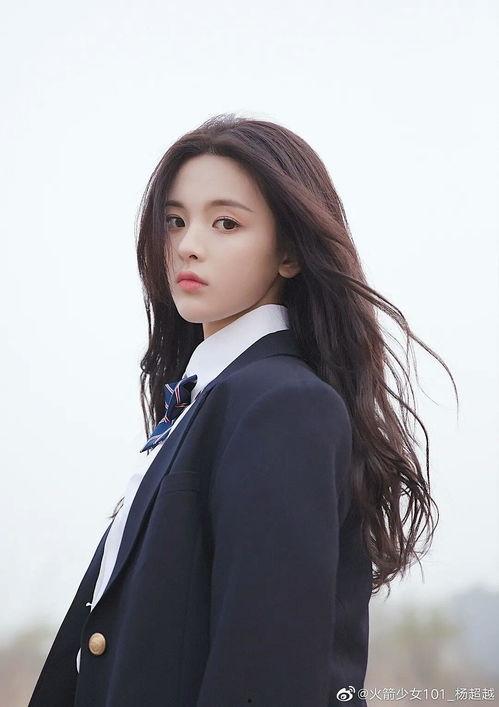 杨超越最新照片,青春活力尽显